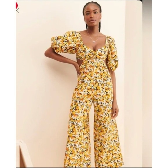 Free People Dresses & Skirts - Free People Floral Print Puff‎ Sleeve Cutout Wide Leg Jumpuit Size Small